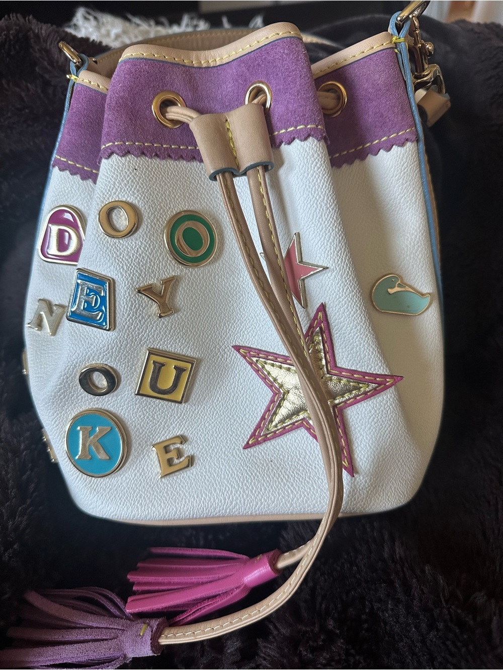 Rare Vintage 2004 Lindsay Lohan It Girl Dooney and Bourke Bucket Bag